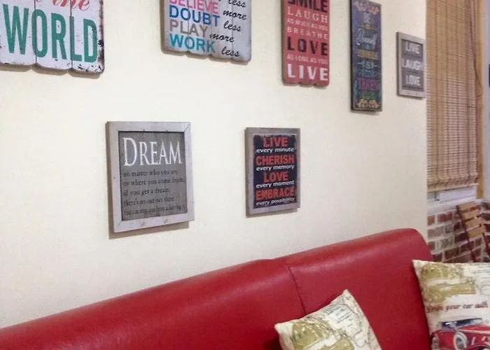 Metropol 23 旅馆 *