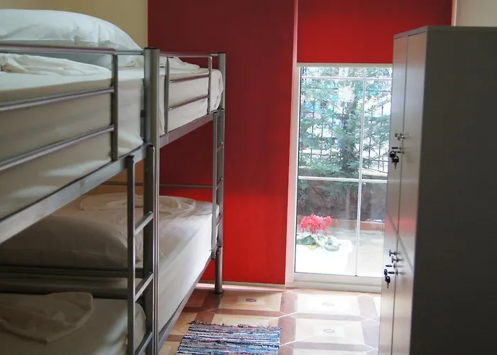 Metropol 23 Hostel *