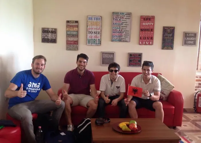 Metropol 23 旅馆 *